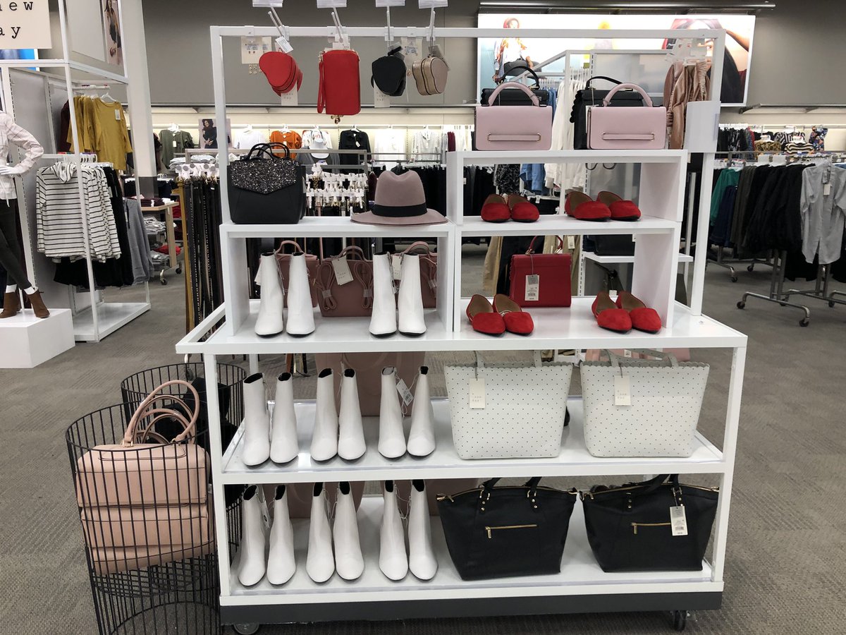 caitlingalatic's tweet photo. Let us help you get ready for date night at East Liberty Target💘💕❤️ https://t.co/TkTKxcyGOa