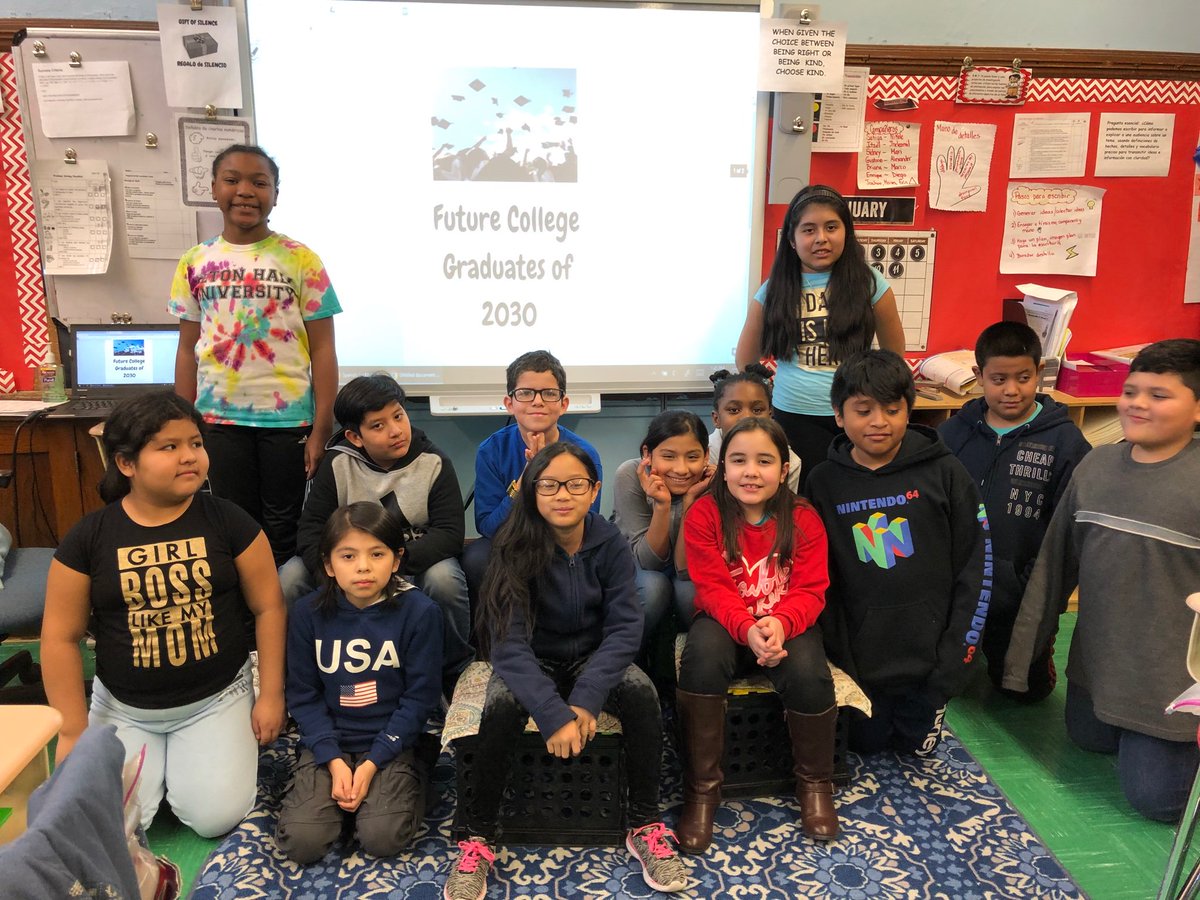 Amanda31R019's tweet photo. College Spirit Day at PS19 https://t.co/dNyL7toxzt