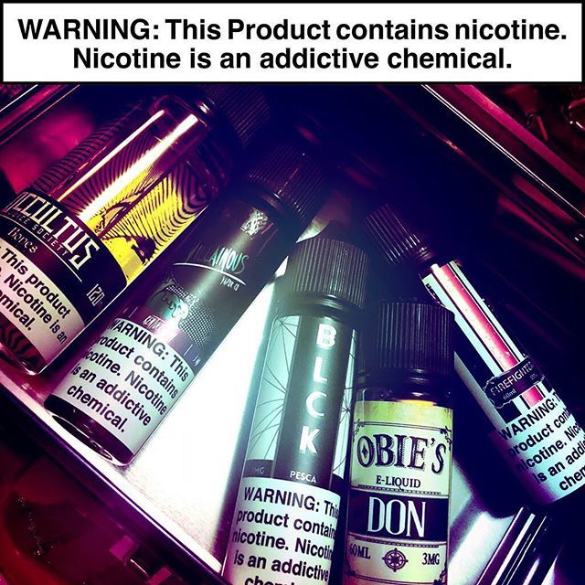 What’s in your vape box? We’ve got a bunch of great things today! Bones, Kentucky Sin, Pesca, Don, and firefighter are our favorites. Tell us what you vape below! 💨

#vape #vapegram #vapebox #vape365 #vaper bit.ly/2FpsRev