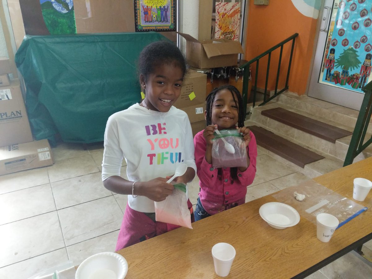 CentroMater's tweet image. An unforgettable Cooking Experience class making ice cream. Our little ones had so much fun! #children #cookingexperience #icecream #fun #learning #education #miami #nonprofit #experiment #friday