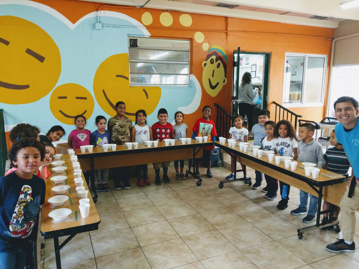 CentroMater's tweet image. An unforgettable Cooking Experience class making ice cream. Our little ones had so much fun! #children #cookingexperience #icecream #fun #learning #education #miami #nonprofit #experiment #friday