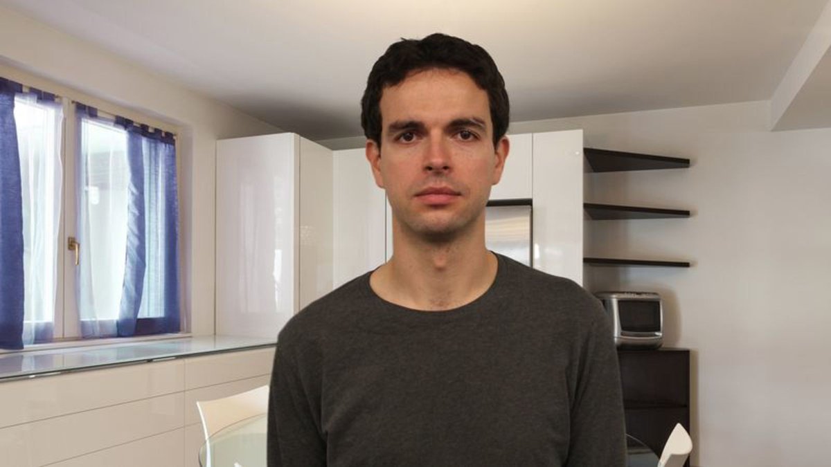 Responsible Man Sets Aside Small Portion Of Every Paycheck For Bank To Gamble With trib.al/JM2BS6j