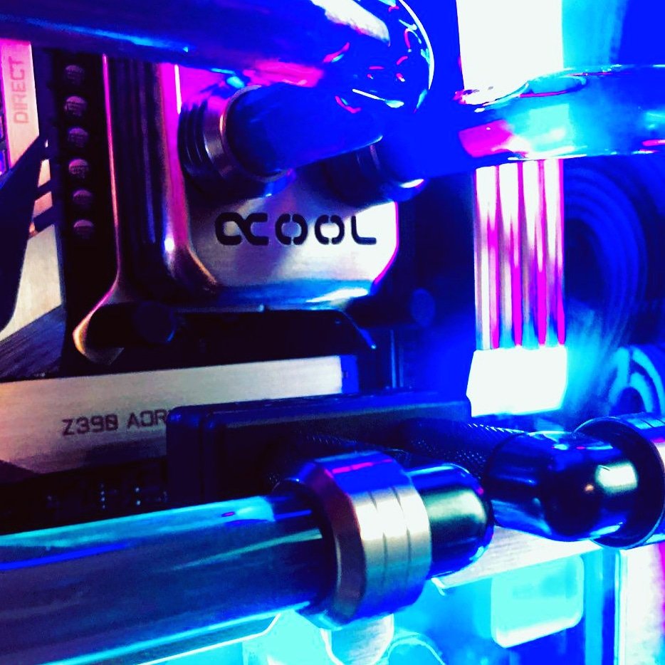 ModMyMods's tweet photo. Last day to gaze upon the @antec #TorqueBuild on display at the @alphacool suite in @TheMirageLV room A36
Check out the new products and sweet builds on display
#Watercooling #Watercooled #Alphacooled #Alphacooling #Liquidcooled #PCGaming #Liquidcooling #CustomBuild https://t.co/blUkDwpxgI