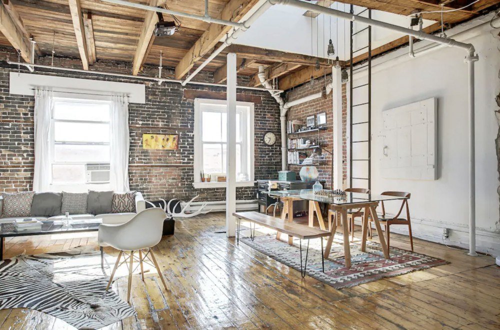 AirbnbPolicy's tweet photo. Is travelling on your list of New Year’s resolutions?

From a unique cobb cottage in B.C. to a skyloft in Old Montreal, here are 5⃣ of the most wish-listed Airbnbs in Canada. 

✈️🏡🙋🗝🌎✔️ https://t.co/kJ0CkmrrV1 https://t.co/buNdU0lmnx