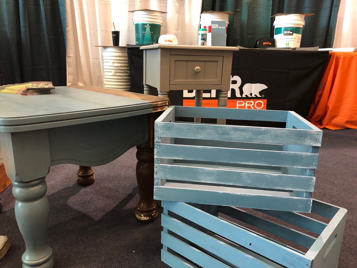 ChrisP_Behr's tweet photo. Chalk paint demo at the Roanoke Home and Garden Show https://t.co/i2yEFABnyu