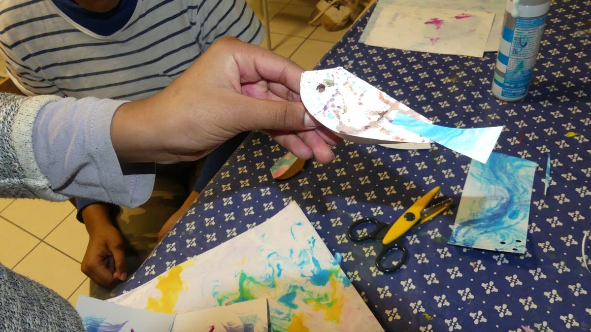 Acelem13's tweet photo. L'Espace Lecture Vaillant a le plaisir d'accueillir les ateliers de la Forêt en papier, tous les mercredis du mois de janvier. Mercredi 9, c'est l'oeuvre de Leo Lionni qui a été source d'inspiration d'un atelier de création de papiers encrés. https://t.co/DbsshtcE2Y