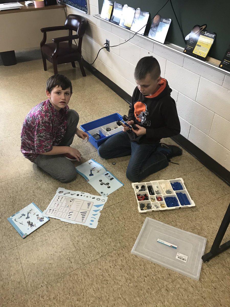 dfrancis08's tweet image. #BrookColts #GoColts @Rollinghills #BrookIntermediate #Friday Funday in Intervention