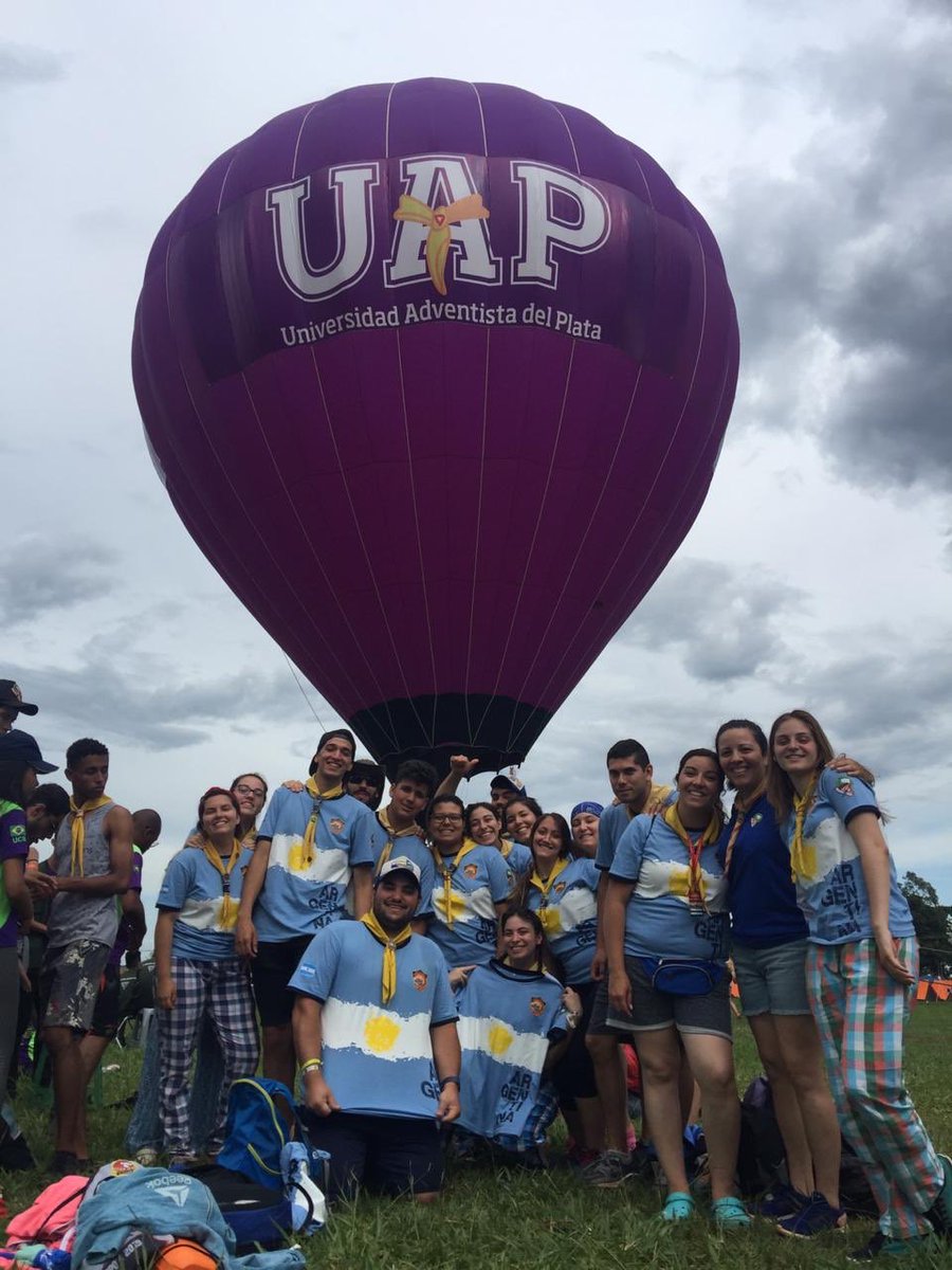 UAPArgentina's tweet photo. El globo de la #UAP sigue volando en el #camporiDSA 😁💪🏼 https://t.co/FQ5XV7YGGU