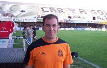 EfeseHistoria's tweet photo. Hoy cumple 43 años Fernando Cebrián Alarcón "Chito". Jugador del FC Cartagena desde la temporada 2003/04 a la 2007/08 https://t.co/XxSQoxxnjj