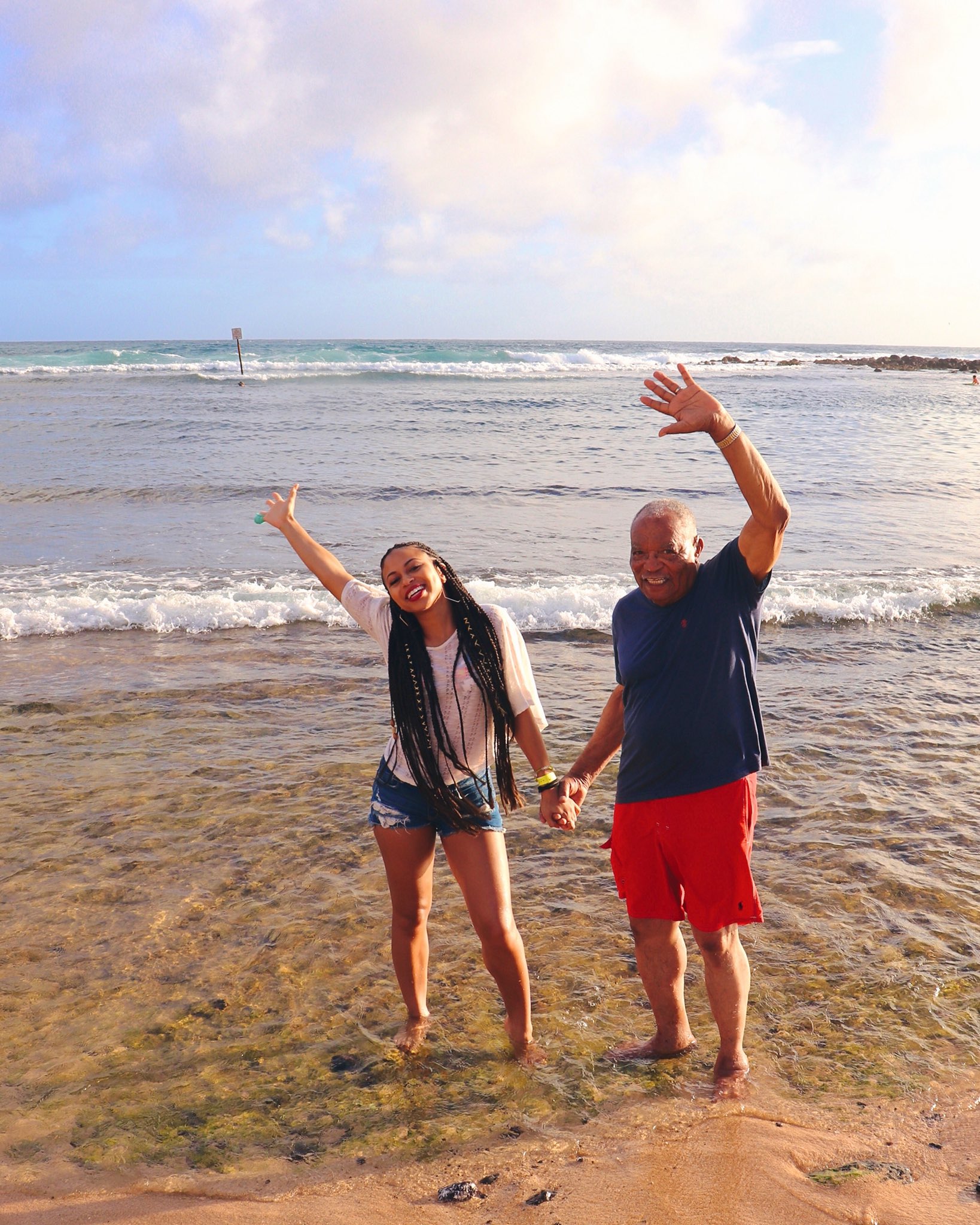 alex-holley-on-twitter-grandpa-we-didn-t-travel-nearly-5-000-miles-to-hawaii-for-you-to-not-get-in-the-ocean-you-re-doing-this-and-he-did-agirlandhergrandpa-fbf-https-t-co-8hrzxsjjhi