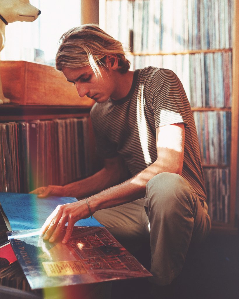 hardcloud's tweet photo. What's you're favorite soundtrack for life? Ours would have to be any Beach Boys album 💽
.
#vinyljunkies #beachboys #surfporn #rhythm #hardcloud #musiclovers #skateboarding #skatelife https://t.co/fcJp9UAAJt