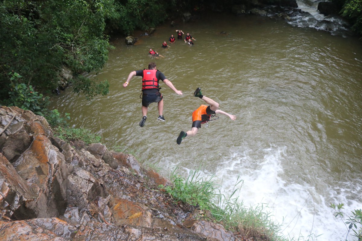 HighlandDalat's tweet photo. It's nice to try but also definitely dangers,People who have heart problems, high blood pressure, a danger of aneurysms, joint problems, back problems, and arthritis should think twice before doing this. In short, any person who has cardiovascular problems should  not be doing i https://t.co/vY4z6OyIJJ