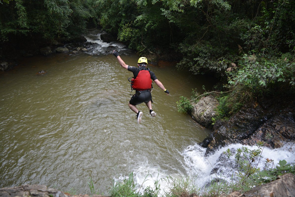 HighlandDalat's tweet photo. It's nice to try but also definitely dangers,People who have heart problems, high blood pressure, a danger of aneurysms, joint problems, back problems, and arthritis should think twice before doing this. In short, any person who has cardiovascular problems should  not be doing i https://t.co/vY4z6OyIJJ
