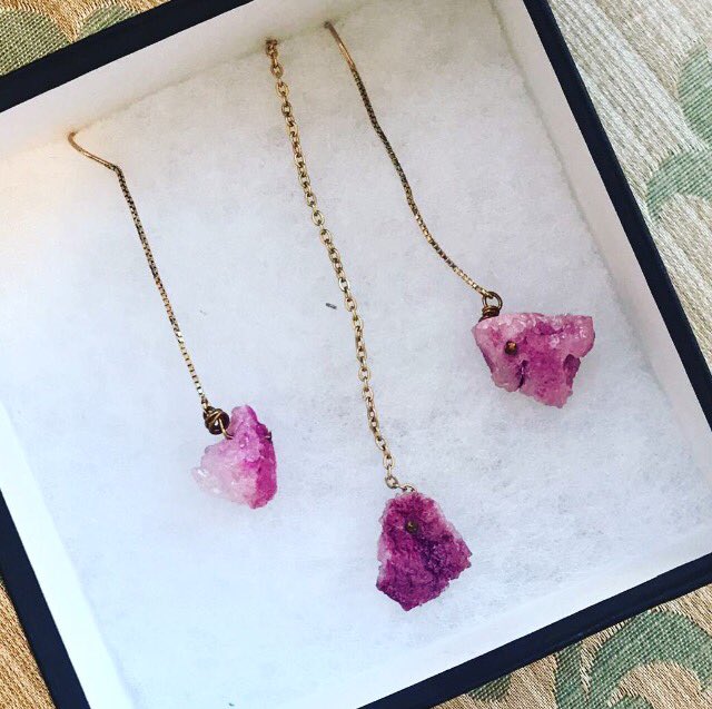 Oohlaglam's tweet photo. If you believe in the healing power of crystals, you'll love our  @blackandsigi druzy crystal Horizon collection. But you don't have to be spiritual to appreciate just how flipping gorgeous it is! Now with 30% off online with the code JANSALE 💕💕💕
.
.
.
#crystals #Oohlala https://t.co/Yx3WJ8lzix