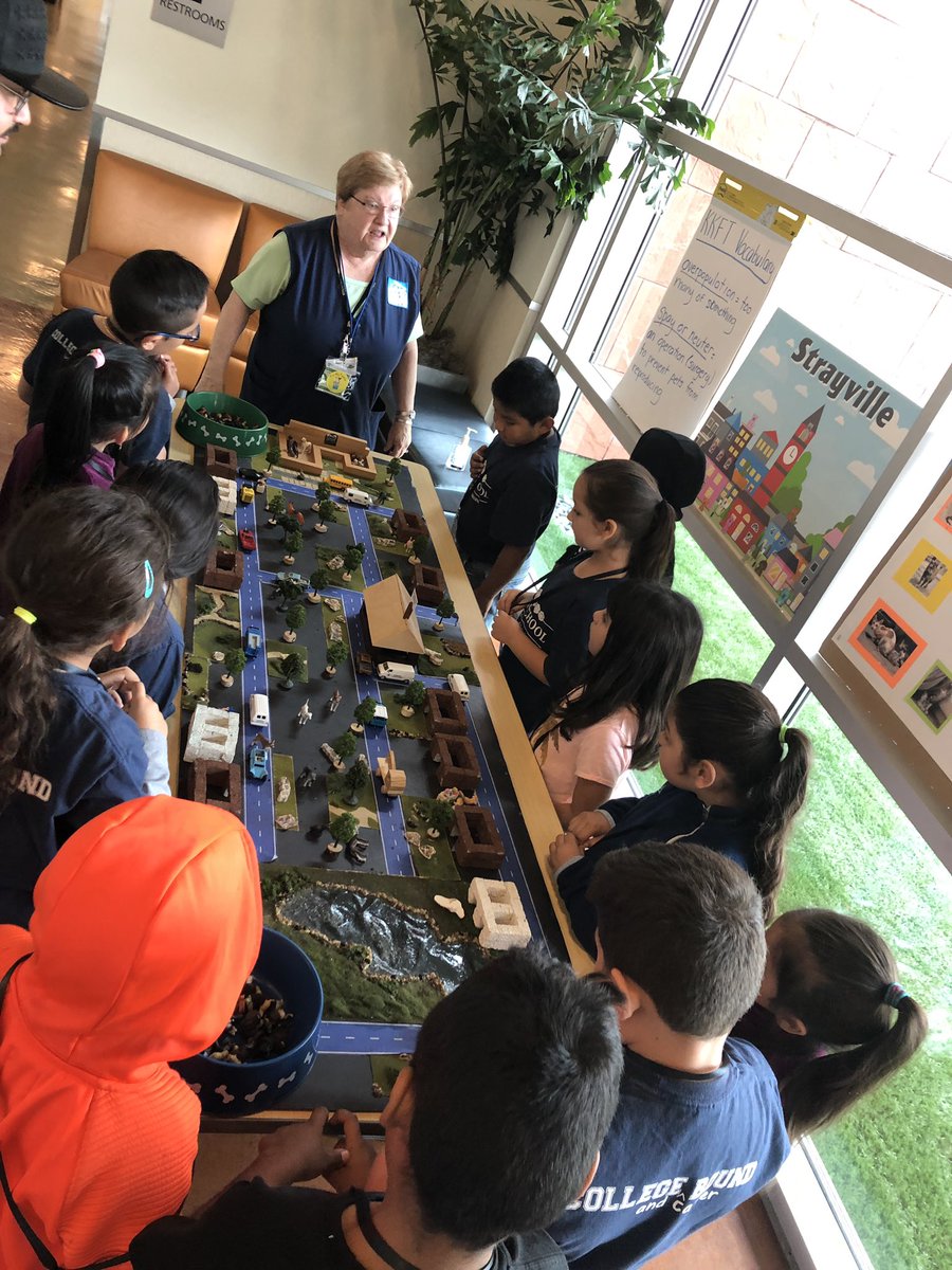 rena8313's tweet photo. Thanks to the Milpitas humane society for a fun and exciting field trip. These @KSmithSchool firsties are in love. #onepawatatime #pblelem https://t.co/cL4yig6wKM