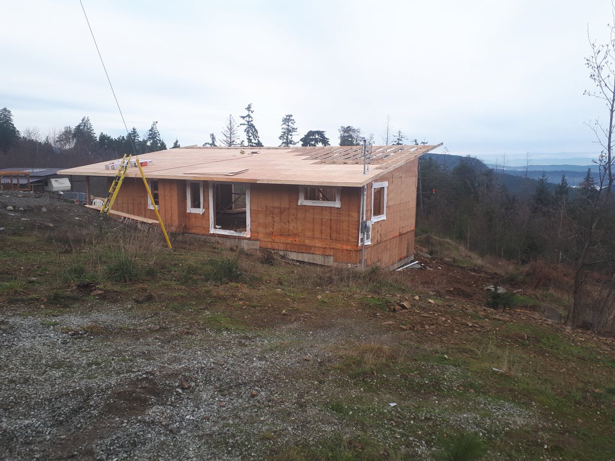 Custom home on Salt Spring!