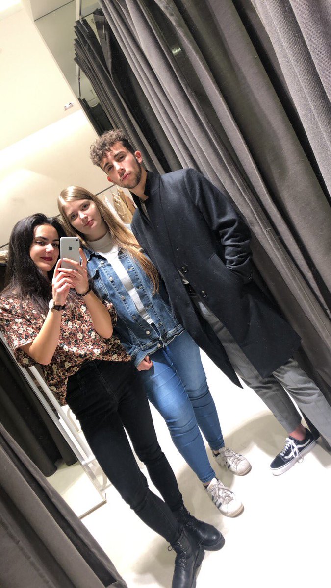 Noctoto's tweet photo. Meilleur séjour de ma vie 😭❤️❤️❤️❤️ https://t.co/TGJDHa8ZR9