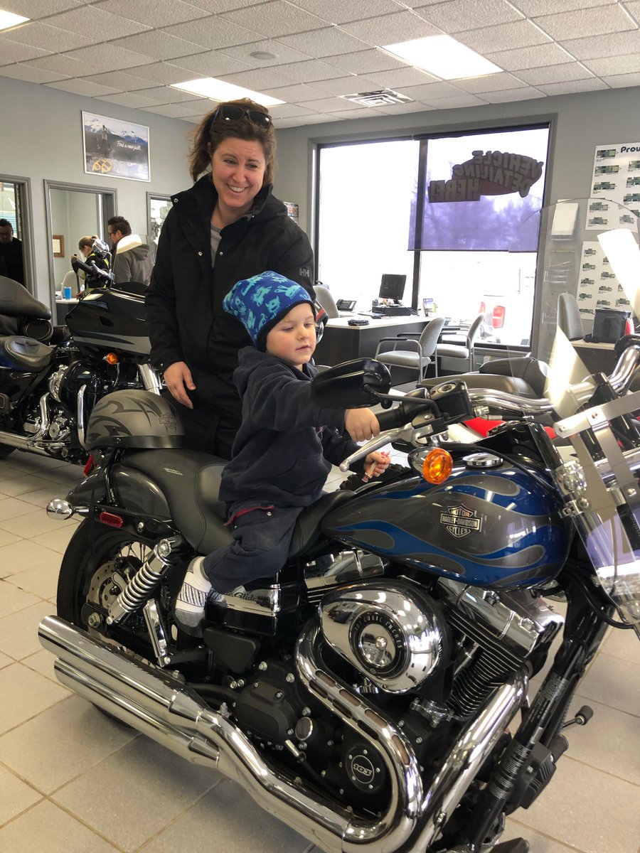 Yes, we are able to help with Financing for those on a limited income.  

Check out all our deals at piersonmotors.ca
519-396-70000