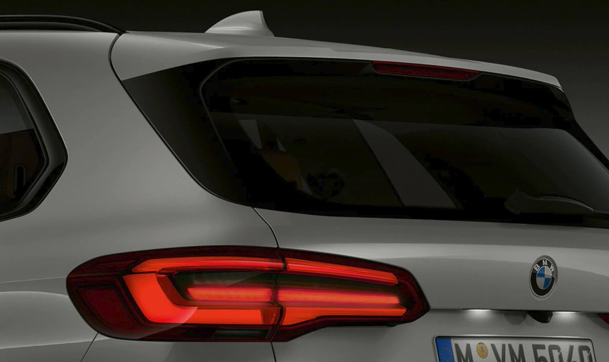 The redesigned LED taillights in the all-new BMW X5 provide a slimmer, cleaner rear appearance—and leave onlookers wanting more. #FeatureFriday bit.ly/2PnMXqn