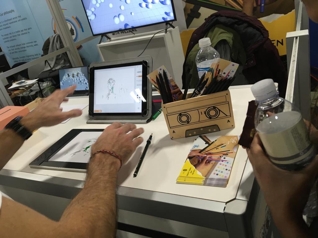 CEA_Officiel's tweet image. L’as Vegas ⁦@CES⁩ #ces2019 ⁦@iskn_co⁩ Behind the #slate a smart drawing pad to boost tour digital Life ⁦@CEA_Leti⁩ #ceatech