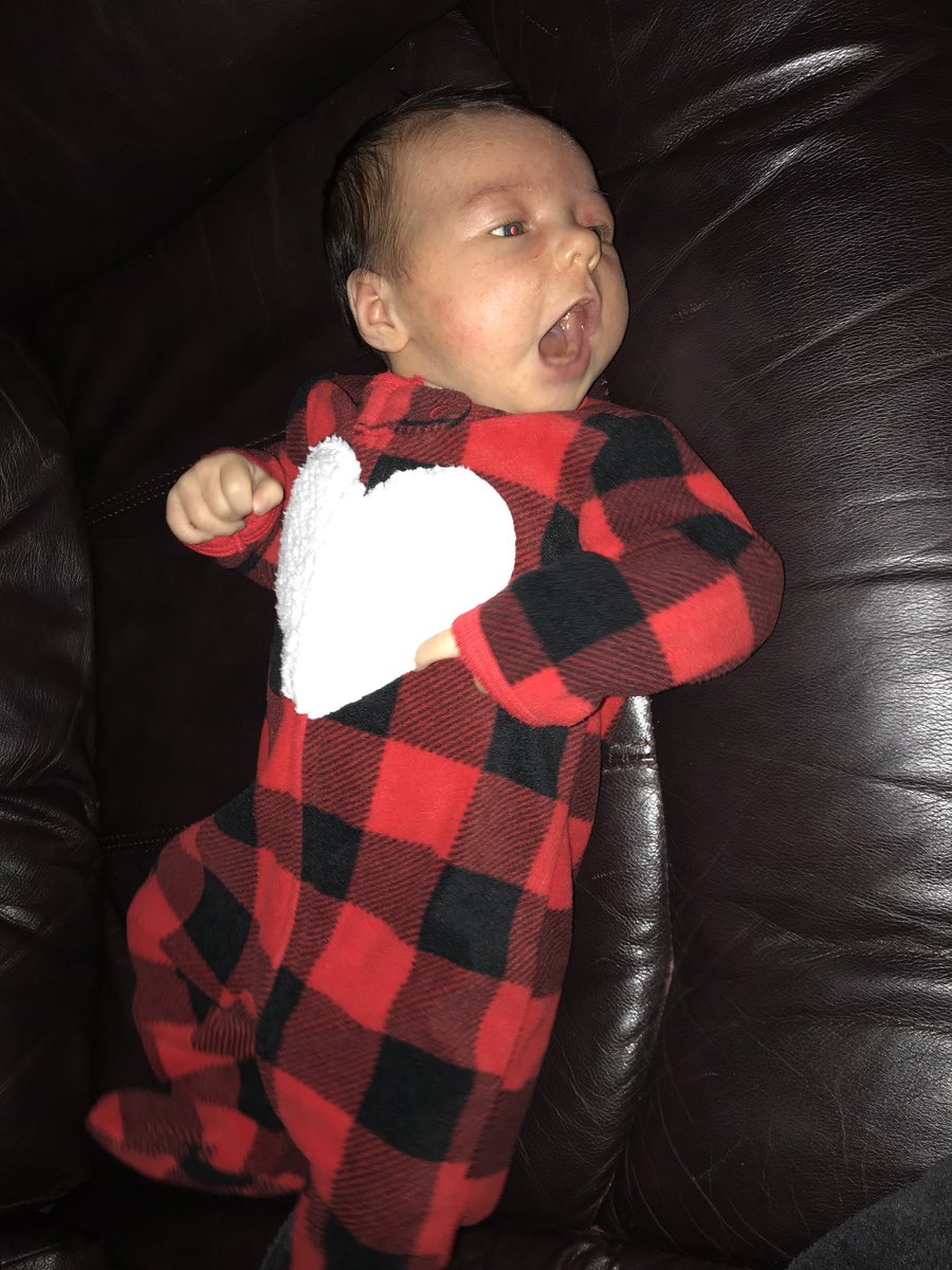 SraWolfe's tweet photo. Happy #flannelfriday from baby Claire. Thanks, A block! #clockerpride https://t.co/MZhhZkc0kH