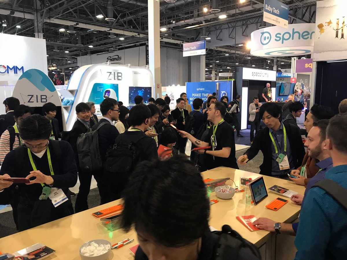 TeamKano's tweet photo. Great to have so many folks stopping by at #CES2019 to check out our kits! Come say hi, and try out all of the Kano Kits, on booth 44364 (Sands, Hall A-D). #STEM #CodingWand #KanoComputer #LearnToCode https://t.co/G2KoFRrAxJ