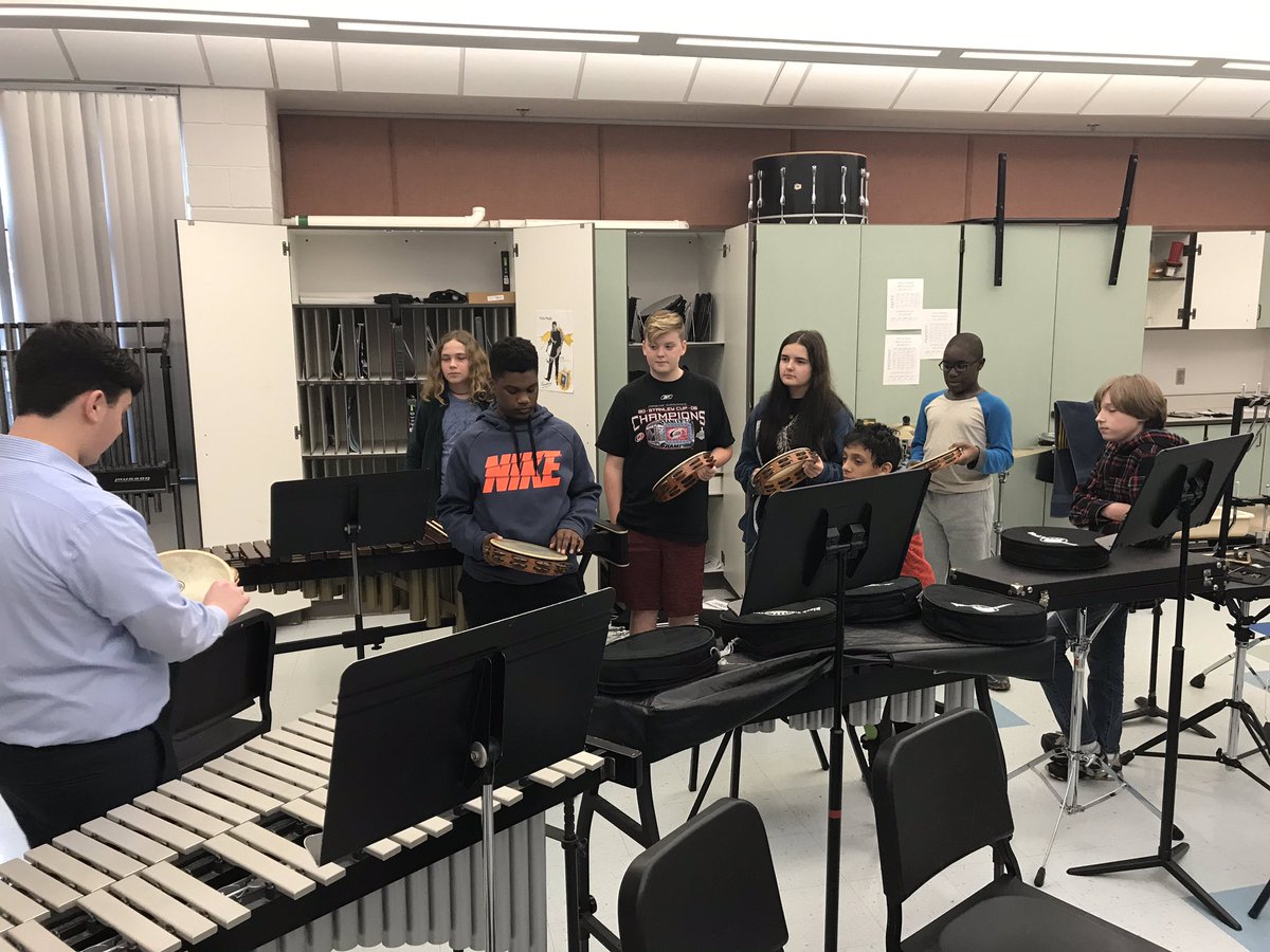 GHMSBands's tweet image. 7th grade percussionists working with GHMS Band alum Kyle Wilson last week! #percussionrocks #OurGravelly #tambourinerollsarefun