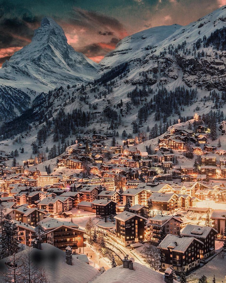 A glowing winter night in Zermatt, Switzerland 🇨🇭 | Photo by Veronique Yang