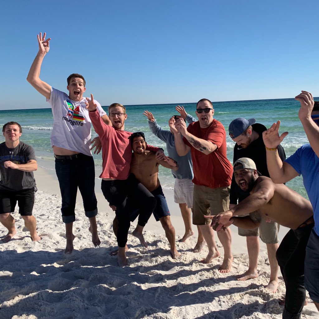 YLTrainingDept's tweet photo. Jumping pics are all the rage. #YLtraining2019 https://t.co/GdV7BhNTfv