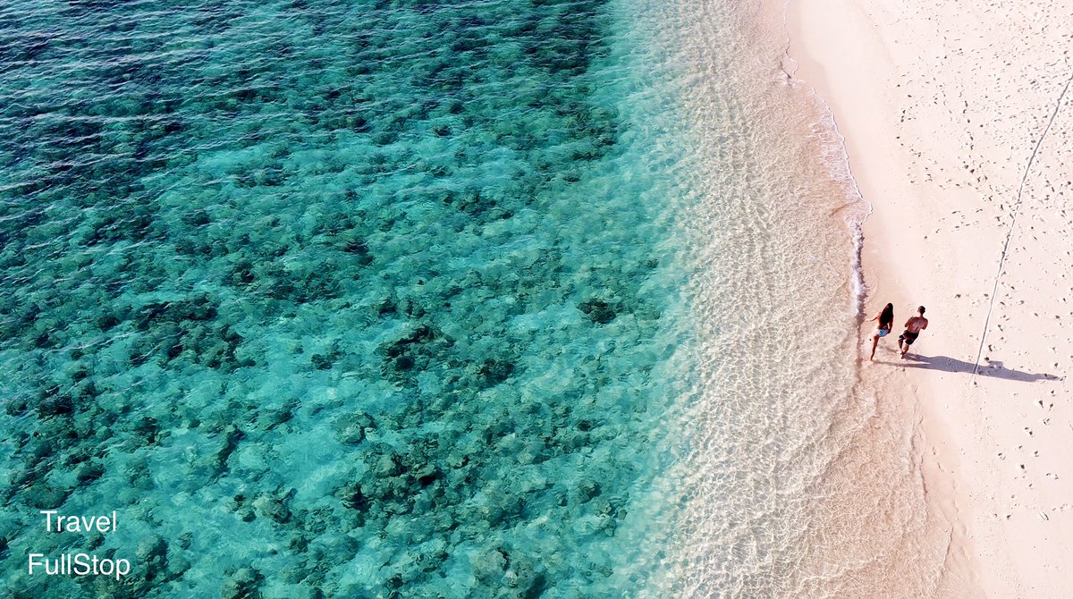 A beach stroll 🏝 Drone shot 😍
#travel #TravelChatSA #Traveler #TravelWeek #travelbloggers #travelfullstop #traveltips #travelers #awesome #Beautiful #cave #blue #sun #asia #Philippines #coron #island #drone #DJI