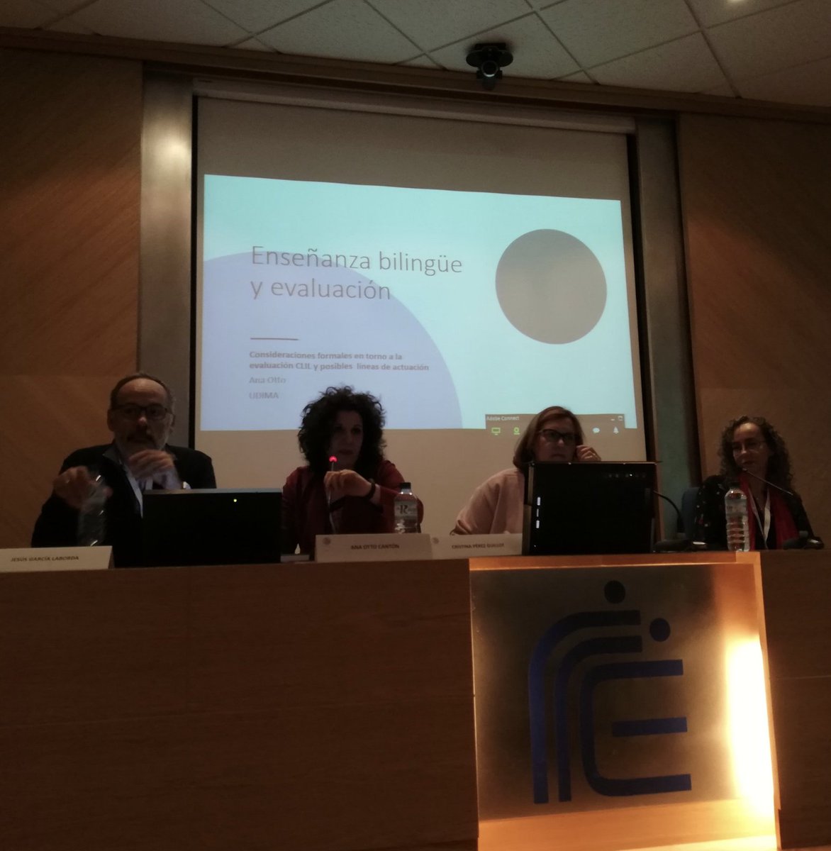 AlbaEspinar's tweet photo. Such a great talk from #CIEB2018 The value, place and shape of assessment through learning processes. The need af a constructive and reflective assessment as part of educational mediation perspective.  @AnaOtto13 @Jesusgalaborda #CATBL18 https://t.co/Jcc3GrjY0c