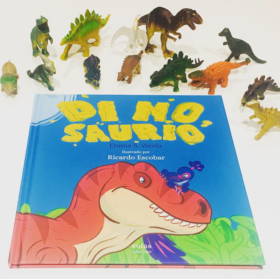 #reseña sobre “Di NO, Saurio”, de <a href="/EmmaSVarela/">Emma S. Varela</a> y #RicardoEscobar, <a href="/eolasediciones/">Eolas Ediciones</a>. Sobre el rechazo al #acosoescolar. Escrito en #rima.  Ilustraciones fantásticas!

cuentosquecontar.com/2019/01/11/di-…

#DiNOSaurio #stopbullying #noalacosoescolar #literaturainfantil #hoyleemos