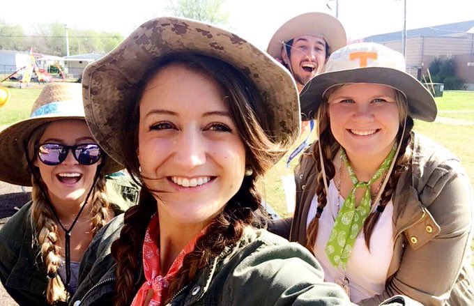 MrsElamsClass's tweet photo. Love being apart of a team that’s always ready to create a WILD learning experience!! #accountabilitycrew #bethewildcard @TaliaDaniel2nd @TiffanyGroce @wilson207jce @hopekingteach @WadeKing7 https://t.co/mMhK34WHa7