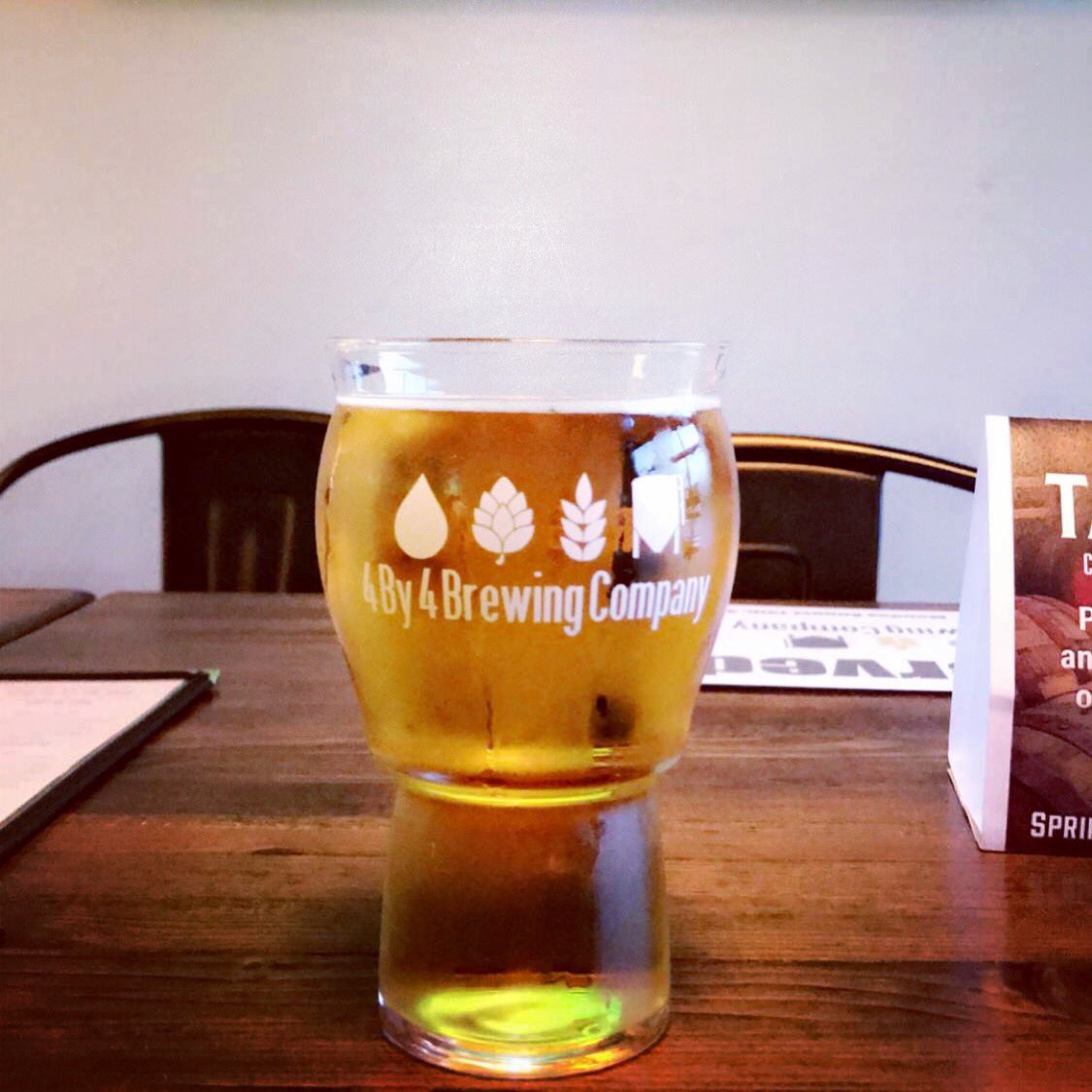 4by4Galloway's tweet photo. Don’t be scared of the weather, the time for beer is now! It’s the freakin’ weekend!

#weekendishere #beerthirty #417 #spfgmo #timeisnow #moweather #rainraingoaway #nosnow #doit #springfieldmo #4by4brewingco https://t.co/jDJ1NaifWb