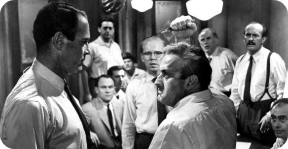 12 разгневанных мужчин 1957 отзывы. Джек Клагмен 12 разгневанных мужчин. 12 Разгневанных мужчин Кадр.