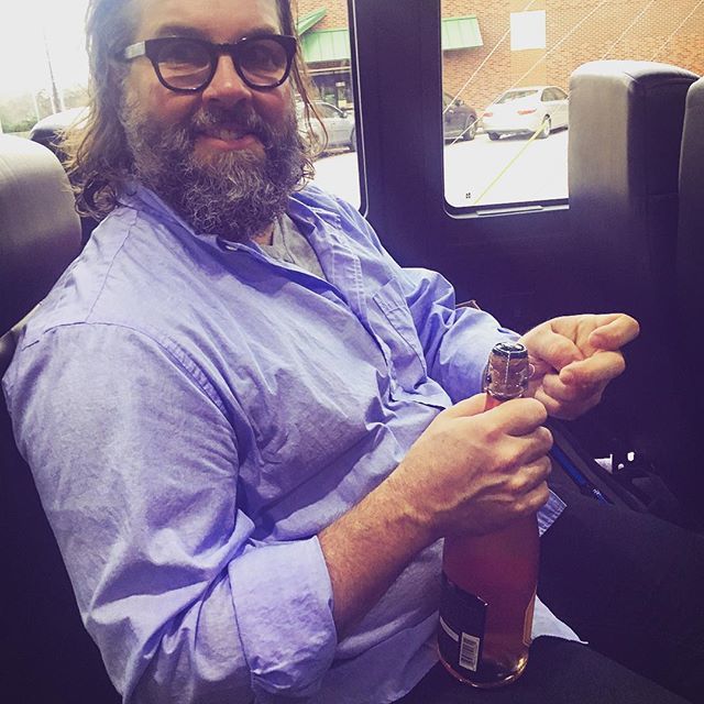 It’s Friday! Time to jump on the party bus. Who’s coming? 
___
#poppingbottles #lightningwines #tgif #imetrandy bit.ly/2RHw5Q5