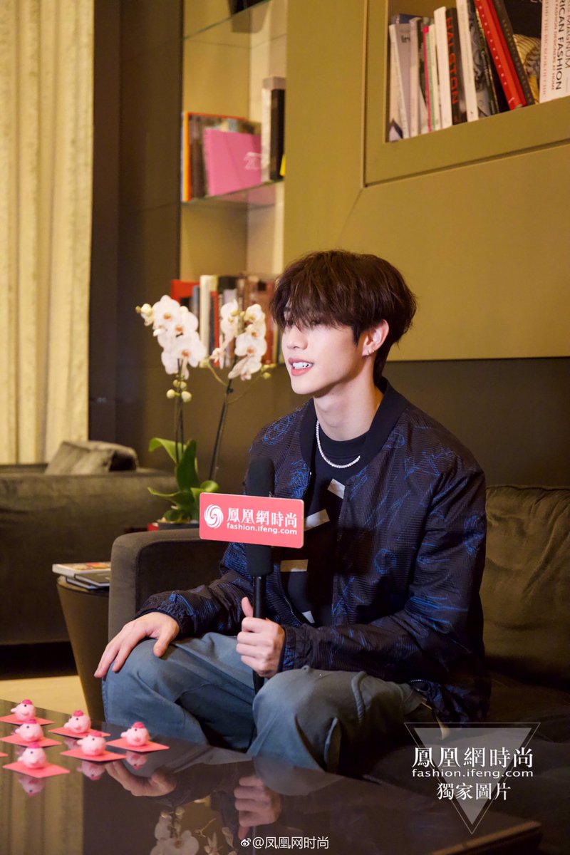 TSS1996's tweet photo. iFeng Fashion อัพเดต Weibo💚🐊
#Mark #마크 #段宜恩 https://t.co/BWmpNJaCnL
#Mark93 #MarkTuan #GQThailandxMTBB 
#GQThailandxMarkTuan 
#GQThailand @Zegna https://t.co/AxBF17Ec9Z
