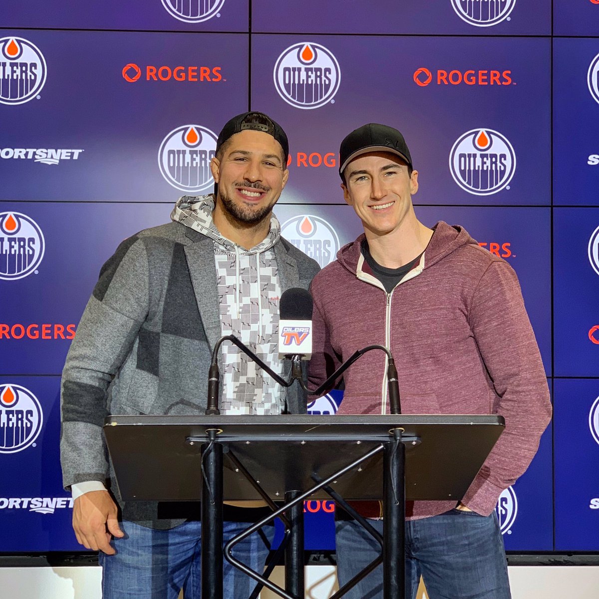 ShaneFen's tweet image. In a surprise move the @EdmontonOilers announce retired @ufc fighter @BrendanSchaub will sign on for the remainder of the season to be @cmcdavid97’s on-ice bodyguard. What a time to be alive!
#ofcoursenot #happygilmore #tookmyskateoffandtriedtostabaguy