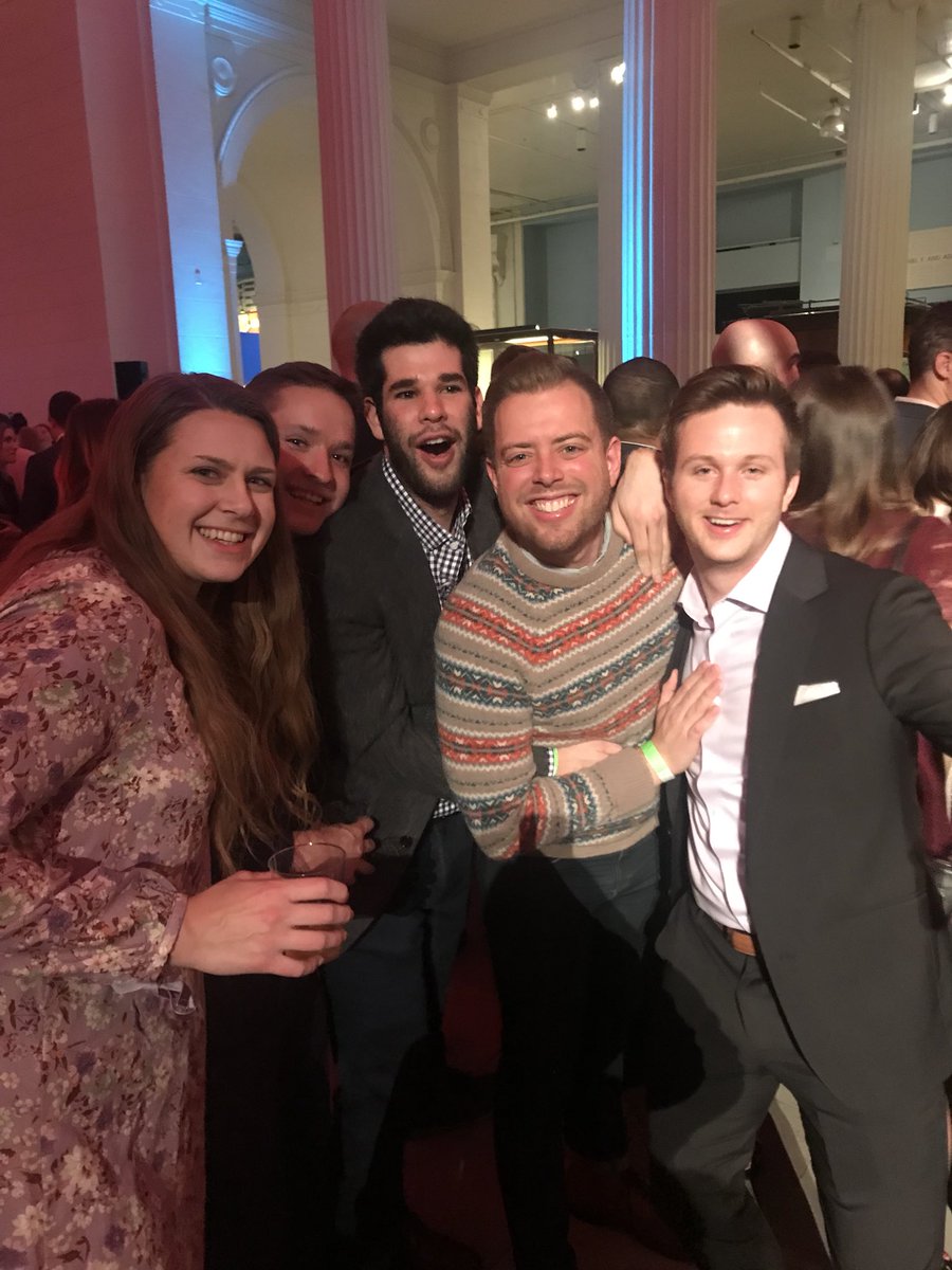 TurnuptheKC's tweet photo. Spotted: @LFCollege alums at the Field Museum. #ForesterForever #DailyClick #NeverForget @LFAthletics https://t.co/t8ILFnV72K