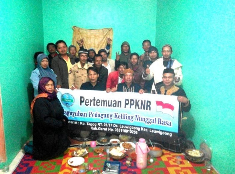 GARUTEXPRESS_OL's tweet photo. PPKNR, Kebersamaan Para Pedagang Kelililing Wujudkan 4 Program Kreatif https://t.co/U7AqciNQyO https://t.co/Hgx7zUD290