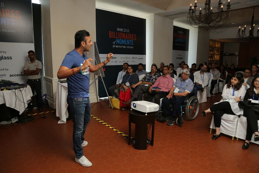 inktalks's tweet photo. Weekend workout regime brings to mind the riveting workshop with leading Sports Scientist, Shyamal Vallabhjee, at #INK2018. 'Biohacking Your Body and Mind for Performance' conveyed the importance of understanding your body and mind at a deeper level. @shayamalv https://t.co/cr8JlPrgR3