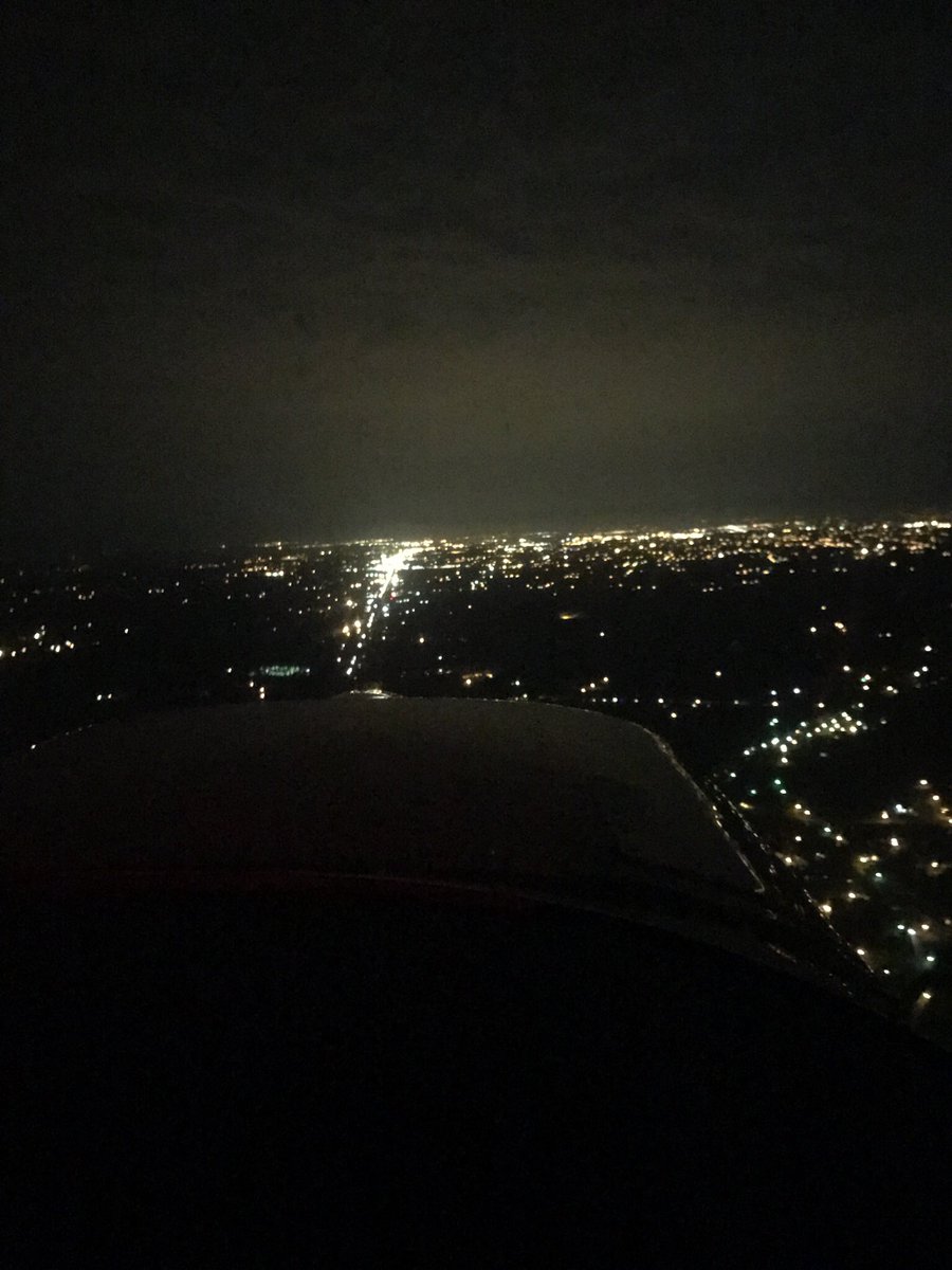 I miss owning an airplane. Night flying was the absolute best stress reliever #pilot #wingview #nightflying