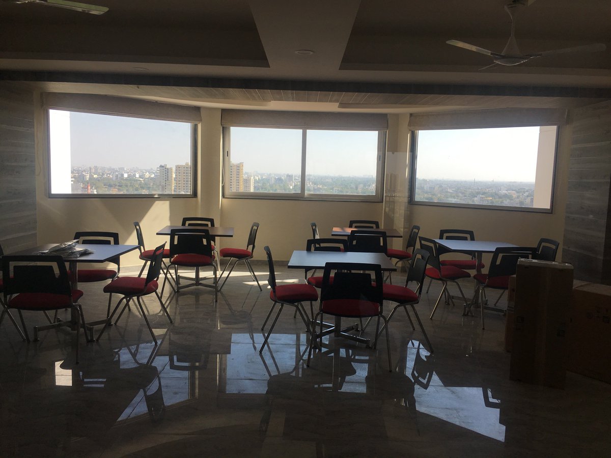KotechaGroup's tweet photo. "Royal Tatvam" our project in mansarovar near iskon temple is having amenties and the best view from every floor
#kotechagroup #realstate #originalpic #mansarovar #investment #2bhk/3bhk #possessionnow #hurryup #limitededition #callon7378199199 https://t.co/5zqMAFHMX6