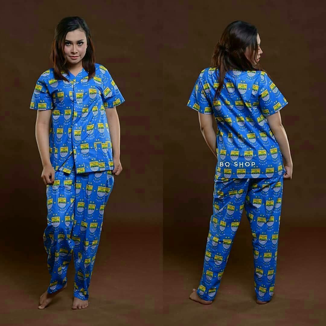 MarketPersib's tweet photo. Ready Stock
Piyama persib
Bahan cotton /adem dan lembut
Size Dewasa: M-L-XL (Local)
.
Pemesanan/Reseller:
📲 whatsapp 0812 2118 4272
.
#piyamapersib #bajutidurpersib #kaospersib #bajupersib #atributpersib #merchandisepersib #persib #persibday #bobotoh #bandung https://t.co/uSvc5ZCBuO