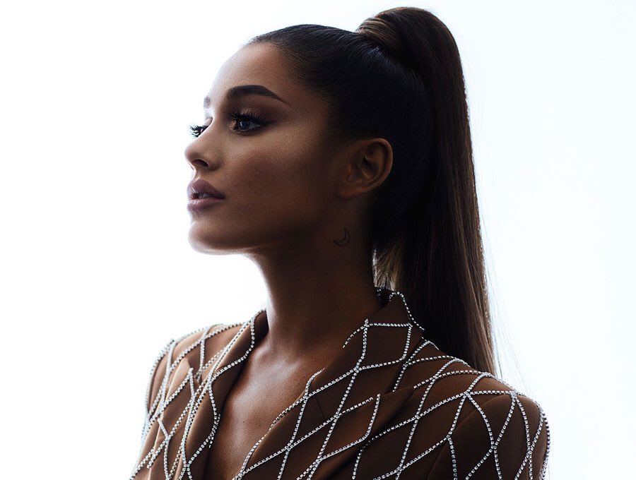 iMusicAlerts's tweet photo. .@ArianaGrande was named as "the planet’s biggest pop star" by @billboard. https://t.co/2APYz8qm9i