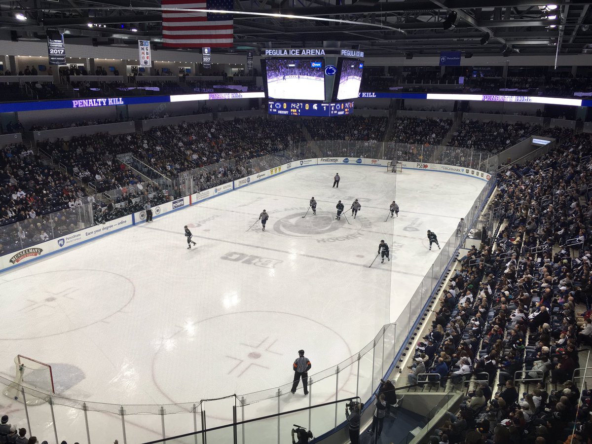 IlliniAD's tweet photo. Doing a little collegiate athletics R&D tonight in Hockey Valley! Thanks to our friends with @GoPSUsports for their hospitality! @PennStateMHKY started in 2013 and has already risen to national prominence...tremendous road map. #ILLINIHockey #NotYetStillWorkingAtIt πΆπ·π https://t.co/arN7XIKeFt