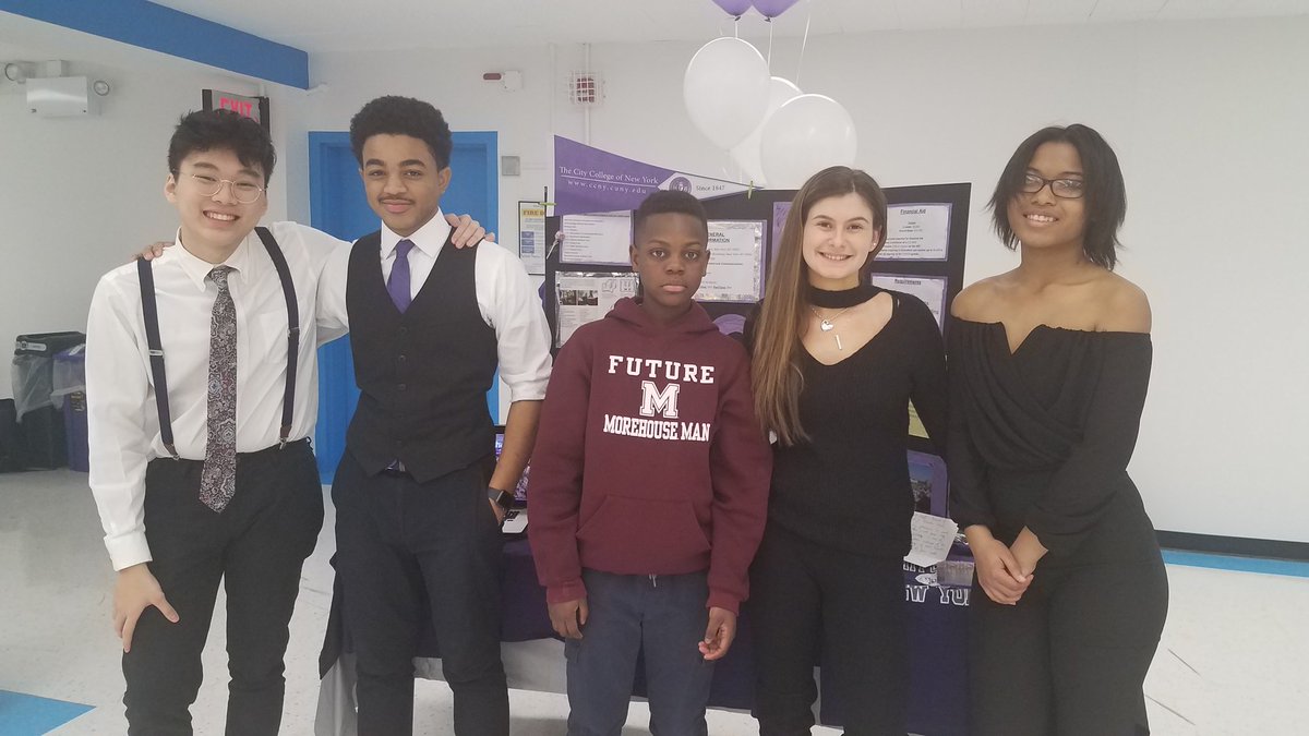 NQuainoo528's tweet image. Great job juniors of @PetridesSchool on today&apos;s college fair. My son enjoyed the dialogues he had with you all @NYCSchools #studentautonomy