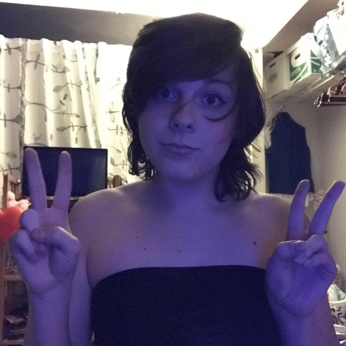 1 pic. #femboy #trap #gay https://t.co/vxbs4eSjHK