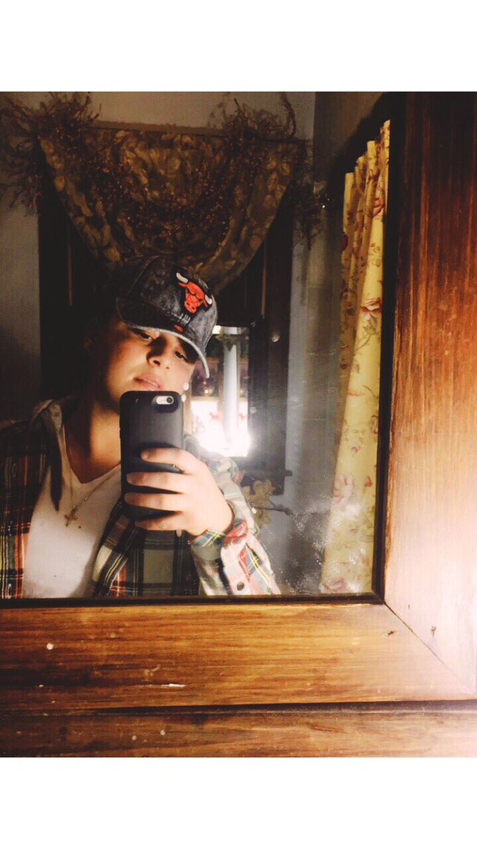 kBlazeeee's tweet photo. https://t.co/DfGqes5tzR