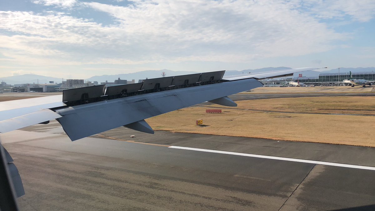 iso_pyon's tweet photo. 福岡空港到着

いつ来ても大好きな街

#福岡空港 #NH245
#JA714A #福岡 https://t.co/eIrGPC1bYR